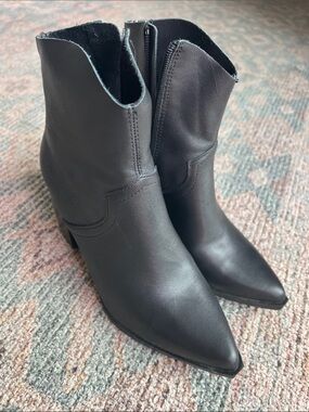 Steve Madden Black Pointed Toe Ankle Booties
